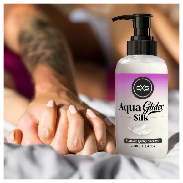 EXS AquaGlider Silk - selymes vízbázisú síkosító pumpás flakonban (250ml)